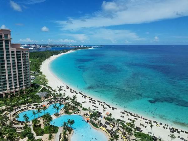 drinking in bahamas