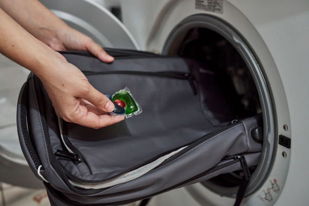 can you put a backpack in the washer